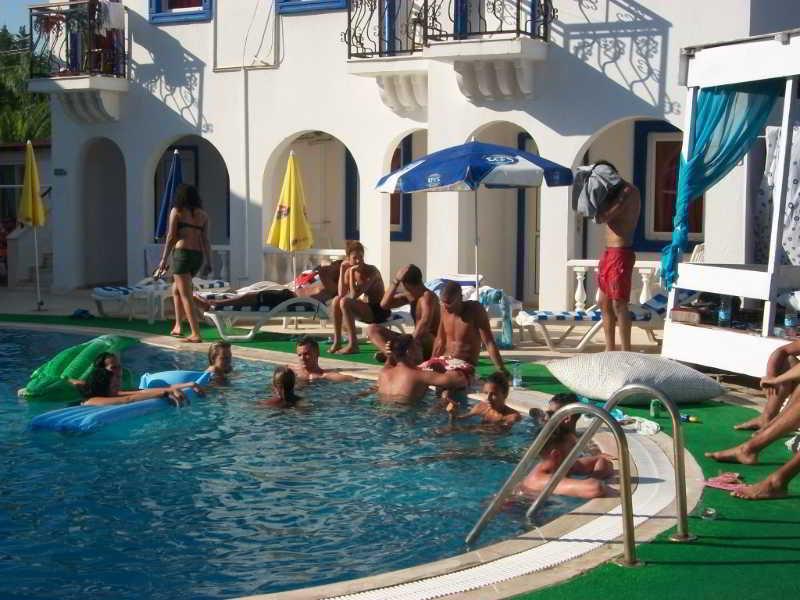 Kalender Hotel Bodrum Exterior foto